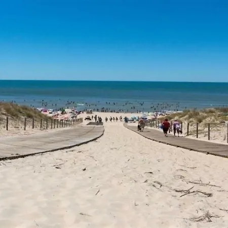 - * Arcachon