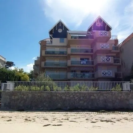 Apartment - *
